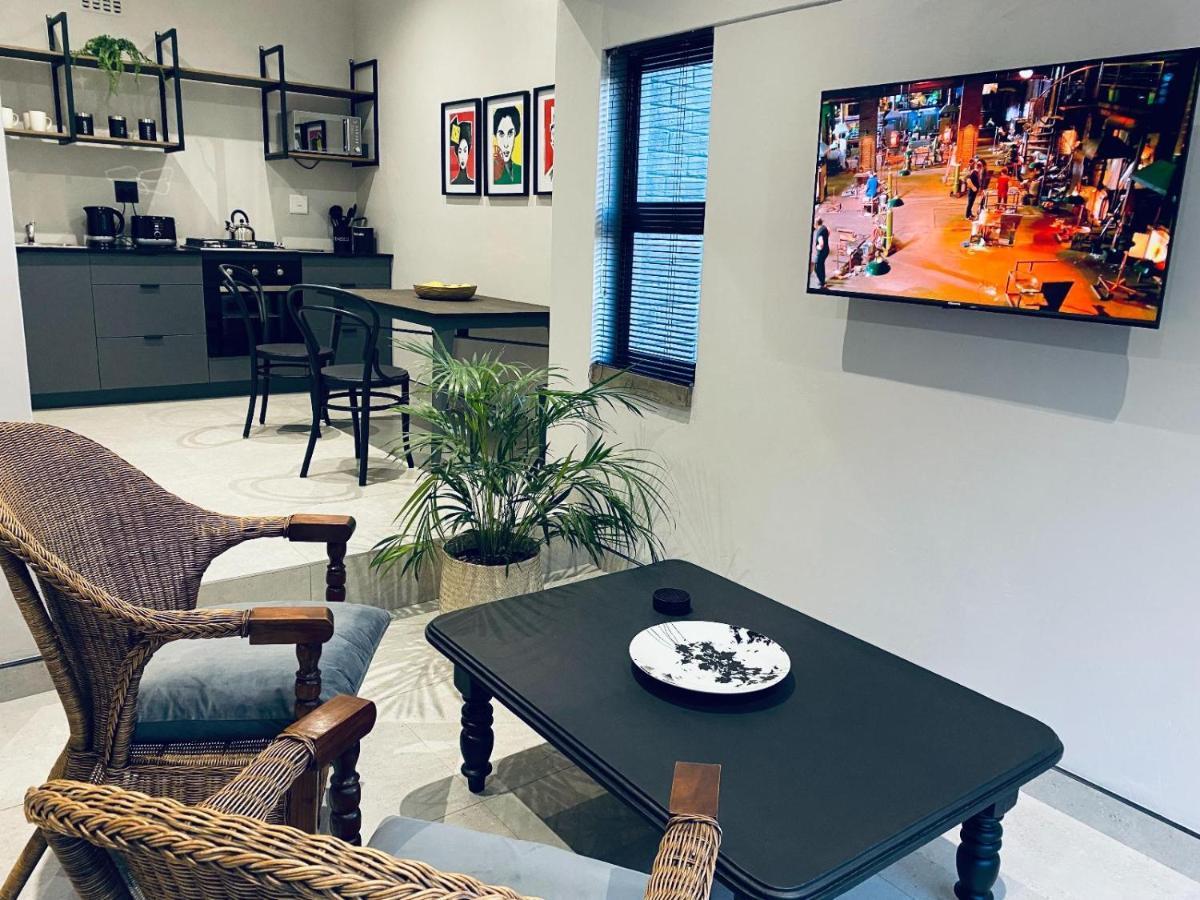 46 On Allcock Guest Apartment & Luxury Room Pretoria-Noord Værelse billede