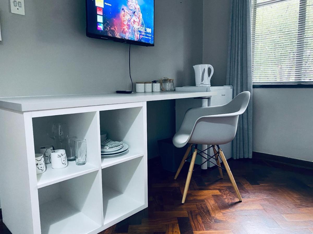 46 On Allcock Guest Apartment & Luxury Room Pretoria-Noord Eksteriør billede